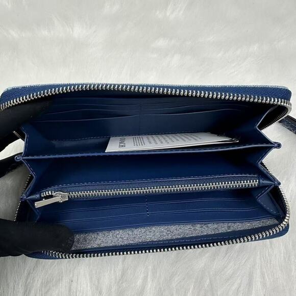 Coach Long Zip Around Wallet Wristlet In Silver /Indigo Denim CAO79 NWT - Picture 4 of 7